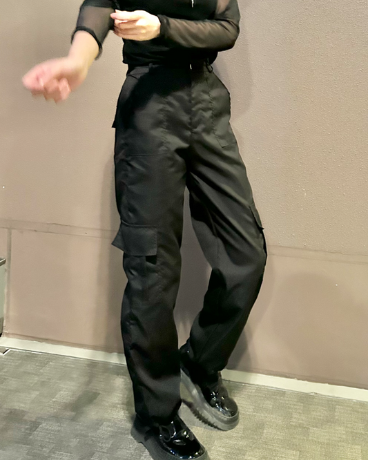 カーゴポケットパンツ