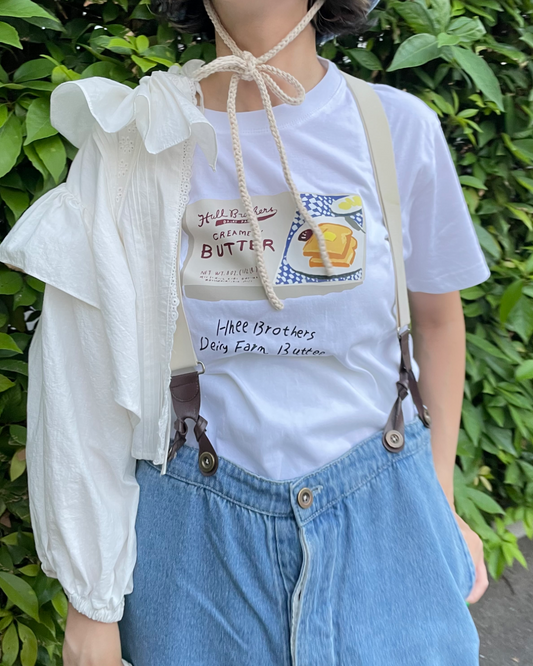 BUTTERグラフィックTシャツ